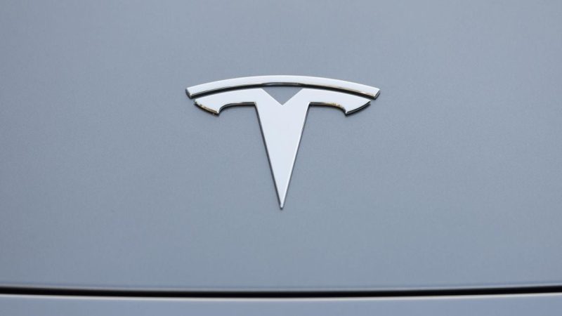 Tesla sets global sales and delivery records