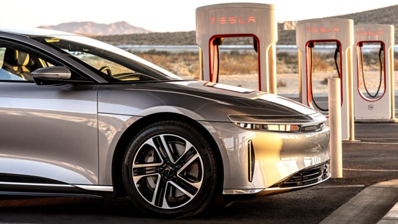 Lucid CEO Reminds Everyone Tesla’s Model S Hasn’t Changed Since The Obama Era