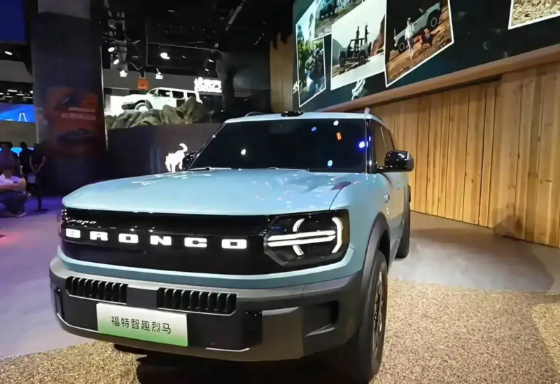 Ford Bronco opens pre-orders in China with BEV and EREV versions