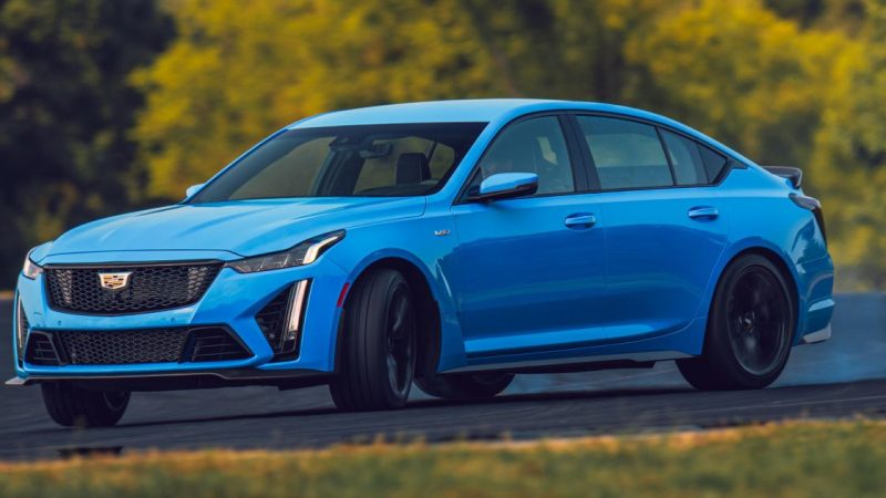 GM developing new petrol-powered RWD passenger cars – report