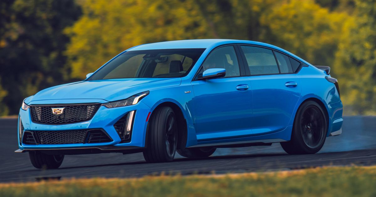 GM developing new petrol-powered RWD passenger cars – report