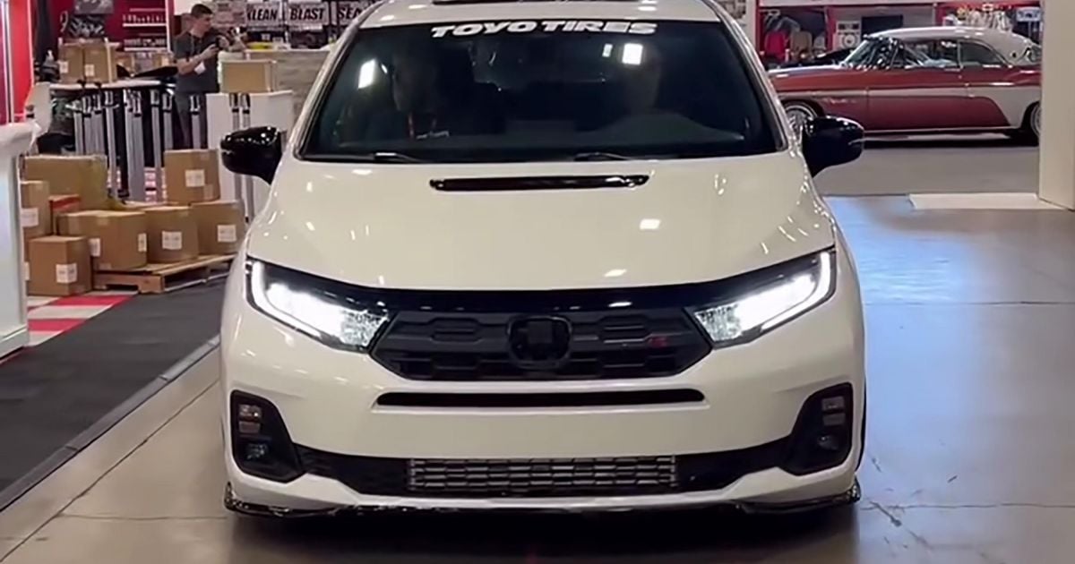 Honda Odyssey Type R: MPV with hot hatch heart revealed at SEMA