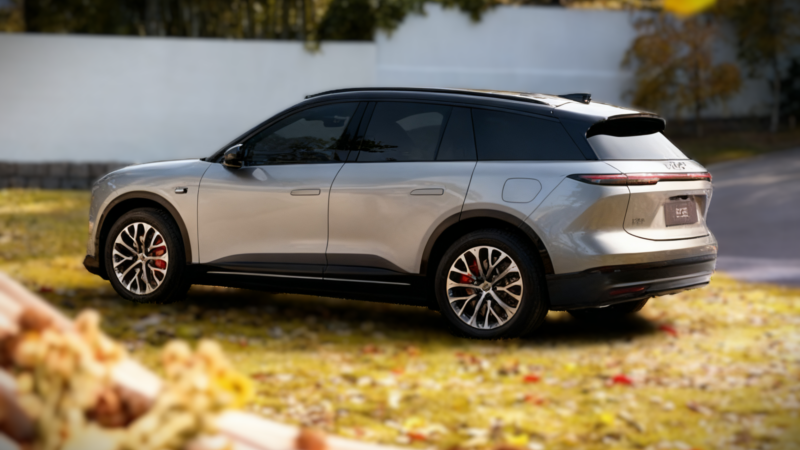 Nio marks 300,000 ES6 sales with Special Edition SUV starting at 33,490 USD, with battery rental in China