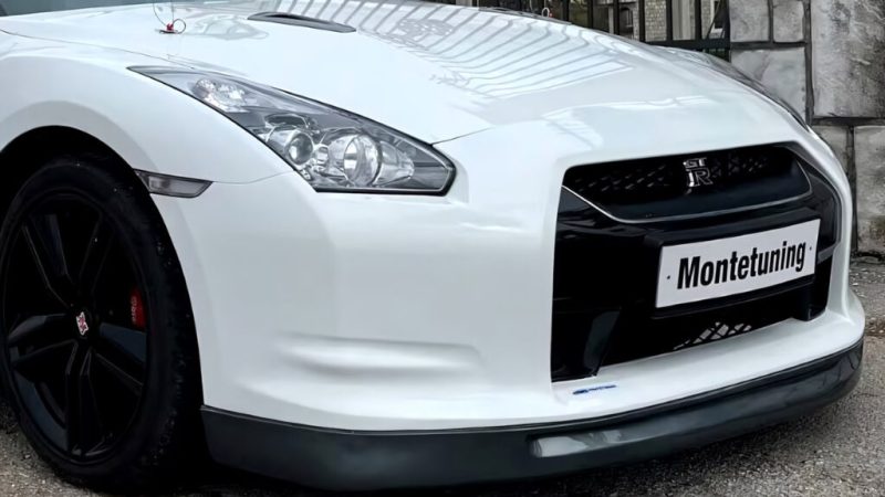 You’d Never Guess That’s A Ford Masquerading As A Nissan GT-R